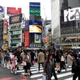 東京渋谷スクランブル交差点

渋谷駅の北西隣にあるスクランブル交差点。正式名称は渋谷駅前交差点であり、「渋谷駅前のスクランブル交差点」等の表記揺れも多数ある。

#サント船長の写真　#東京