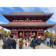浅草寺

さすがの人出！いつ来ても賑やかで観光気分を味わえる楽しい場所。お着物デートの方もチラホラ。

#東京
#浅草