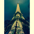 上まで登るのは結構な恐怖であります。

#エッフェル塔
#パリ
#フランス