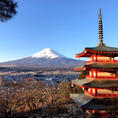 富士山
コレに桜が咲いて居れば、丸で絵葉書で正しくコレが日本です！と言う所が新倉山浅間公園・忠霊塔です。

ですから2021年1月1日の投稿はコレです。僕は富士山と五重の塔を写した時、絶対に、1月1日に掲載と決めて居ました🤗

オイラが写した場所は狭い撮影ポイントですから、誰が撮影しても同じ構図です、だから工夫が必要ですね😰
しかし、初めての写真撮影された方は「俺て、写真の才能あるのかなぁ？」と思うほどの撮影ポイントで、良い写真が撮れます♪

#富士山　#富士吉田 #新倉山浅間公園 #忠霊塔
#サント船長の写真　#神社仏閣　#五重塔