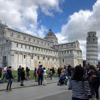 イタリア、ピサのドゥオモ広場です🇮🇹