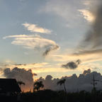 夕暮れの空 秋の雲は多彩