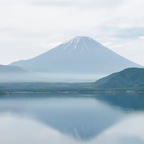 本栖湖の富士山