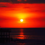 バリ島、ロックバーからの夕日☀️
ちょうど1年前にみた景色。
早く海外行きたいなぁ、、、