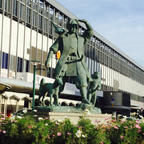 岡山駅・桃太郎像