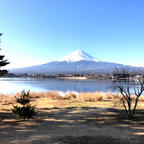 富士山
山中湖から富士山を見る。

#富士山 #山中湖
#サント船長の写真