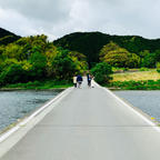 #高知　#沈下橋　#佐田沈下橋　#今成橋　#四万十川
車も通れるスリリングな橋。荷物を落とさないよう慎重に…