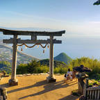 #香川県　#観音寺市　
天空の鳥居がある#高谷神社
車での行き方は、かなり迷いました。
クネクネの山道を登った先には
この素晴らしい絶景に出会えます👍