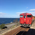 愛媛県の下灘駅です