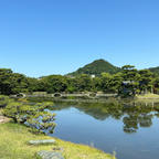 養翠園
和歌山市

紀州徳川家の別荘の様な所でしょうか。
回遊式庭園が素晴らしいです。