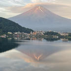 6月、梅雨の晴れ間
河口湖からの富士山
次回は是非冬富士も見たい
KUKUNAのテラスから