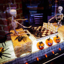 New York／ Manhattan
Li-Lac Chocolates West Village

ニューヨークの老舗チョコレート店のハロウィンウィンドウディスプレイ。
#manhattan #newyork