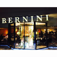 アランチーノ行くぐらいなら
カカアコ のBERNINI
イタリアンで日本よりの繊細
予約必須 ワインもkenzoもrindo
私は asatsuyu頂きました！