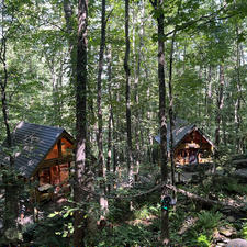 北海道、富良野のニングルテラス
森の中に小さな小屋
素敵な場所でした。