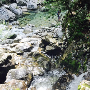 阿寺渓谷

どこまでも透けて見える綺麗な水と自然豊かな土地！
季節ごとにきても楽しめそう！