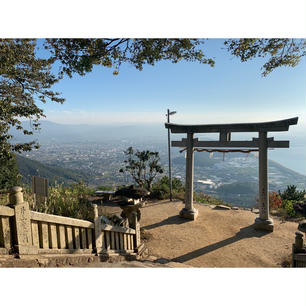 香川

高屋神社