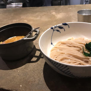 京都　名前のないラーメン屋
つけ麺で有名らしい