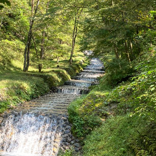 フランス式階段工
牛伏寺から1km