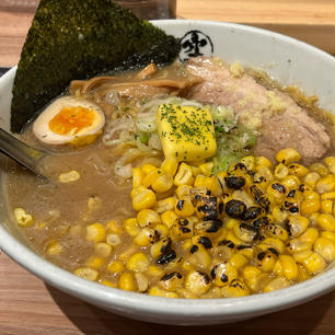 札幌味噌ラーメン
空@新千歳空港