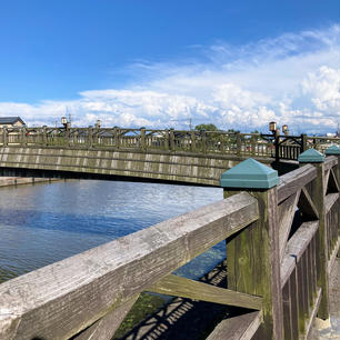 山居倉庫脇の橋