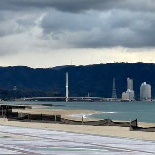 片男波海水浴場

和歌山市和歌浦へ
まずは海岸からのスタートです
綺麗な砂浜海岸でしたが天気が曇りです
2025.2.9