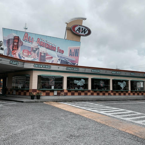 A&W 牧港店