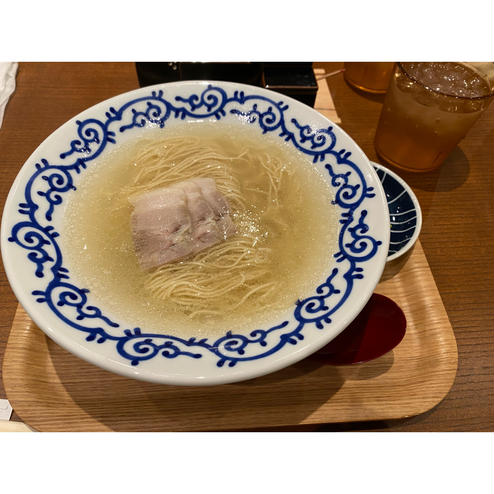 豚そば月や ラーメン滑走路店（福岡空港店）