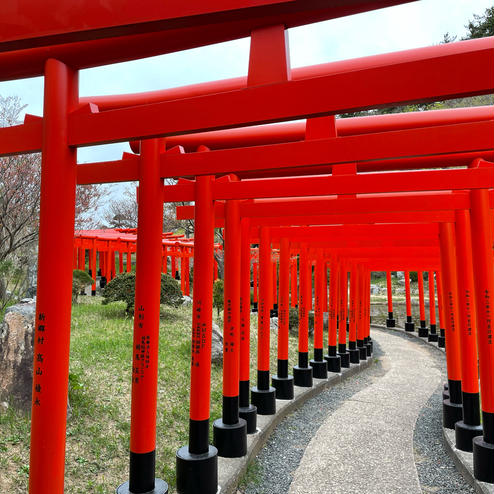 高山稲荷神社