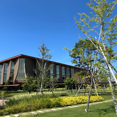 石川県立図書館